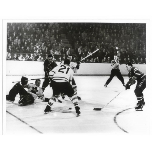 1950's Maple Leafs vs Canadiens 8 x 10